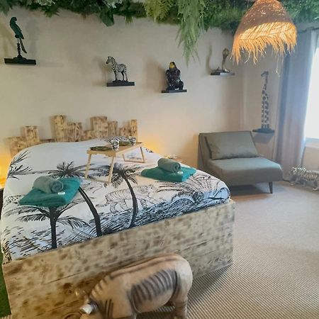 La Jungle De Sissy Bed & Breakfast Saintes-Maries-de-la-Mer Dış mekan fotoğraf